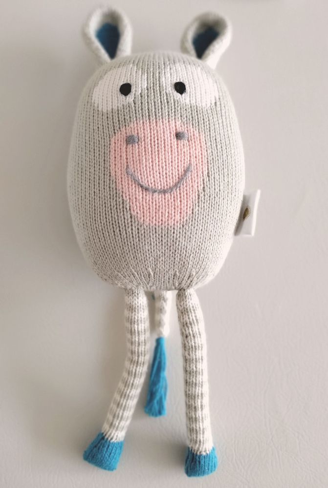 Gifts - FUNNY FARMERS. Knitted soft toys. CE standards - SOL DE MAYO