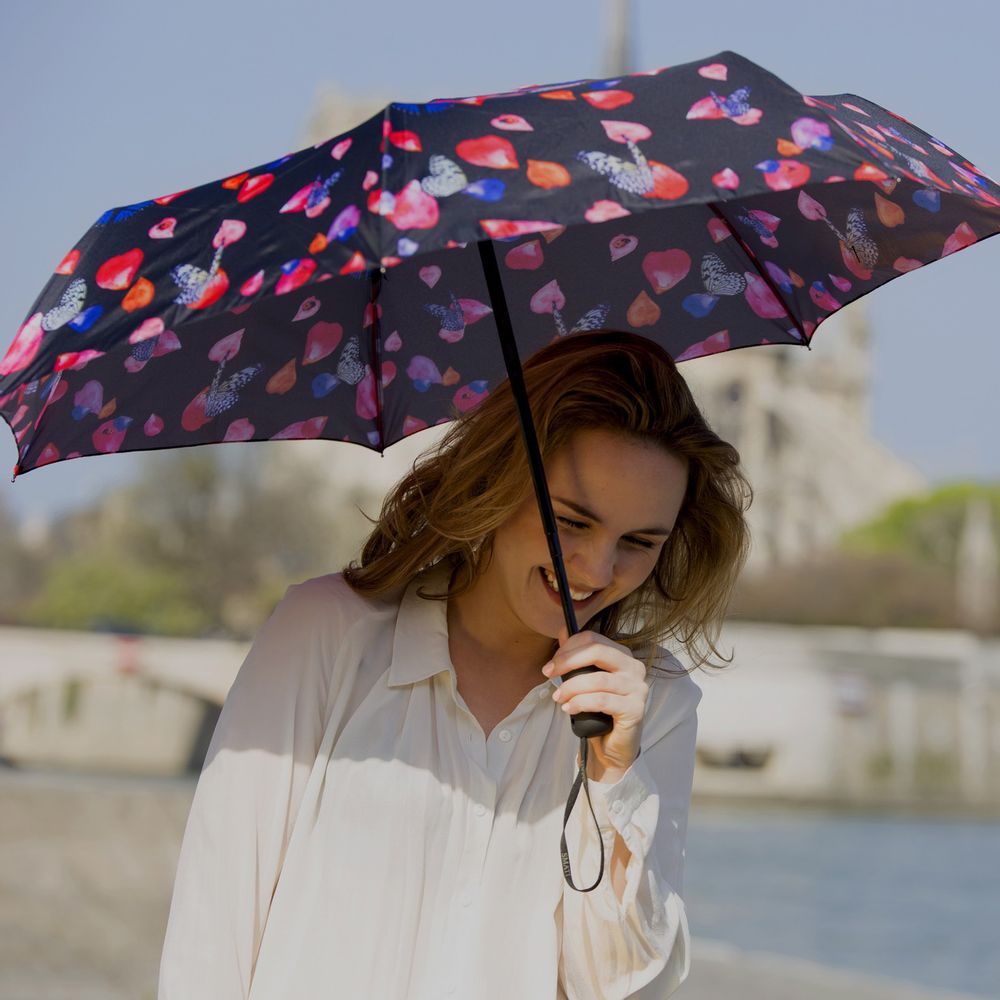 Objets design - Grand parapluie femme pétales en double toile - SMATI