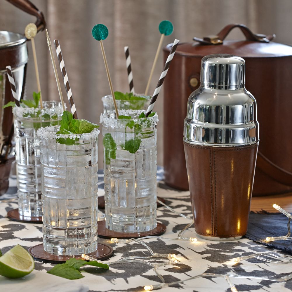 Cadeaux - Shaker à cocktail en cuir - LIFE OF RILEY