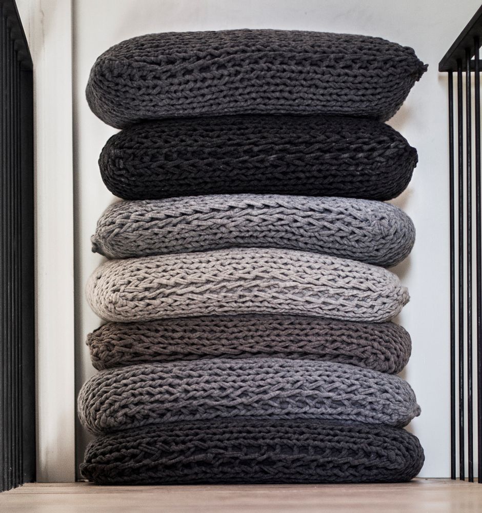 Fabric cushions - DECORATIVE CUSHION KNIT HANDMADE - MIKMAX BARCELONA