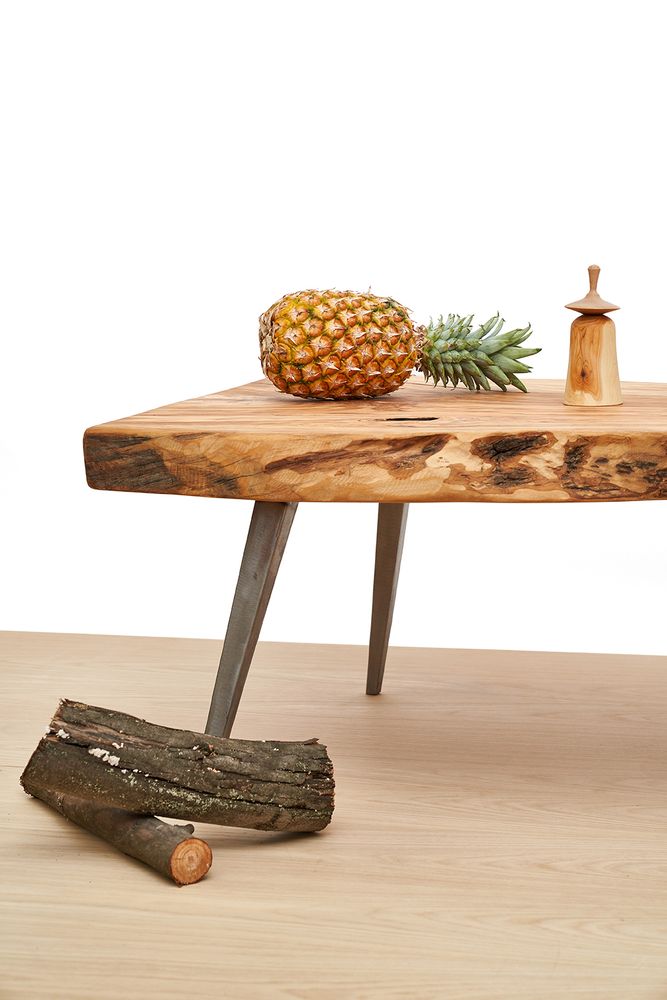 Coffee tables - Primitive style solid olive wood table. - VAN DEN HEEDE-FURNITURE-ART-DESIGN