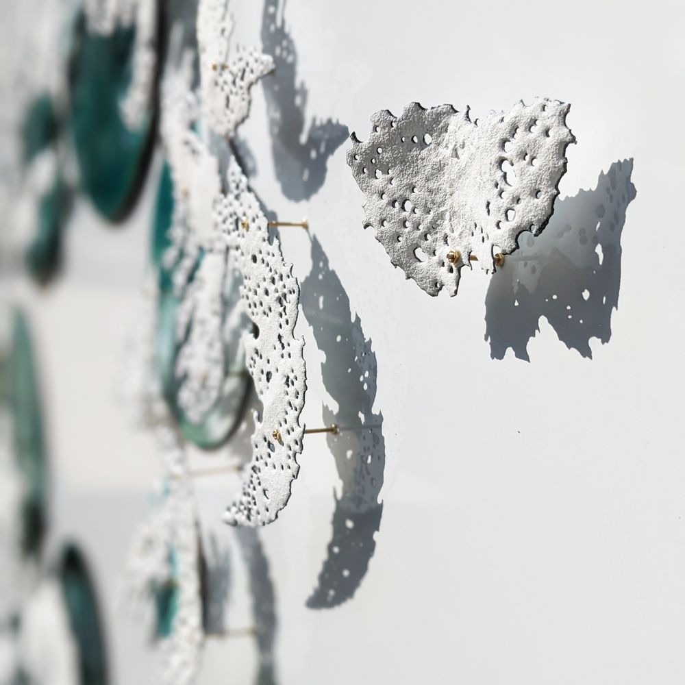 Other wall decoration - ÉCUME wall composition - ANNE DE LA FORGE EMAILLEUR SUR CUIVRE