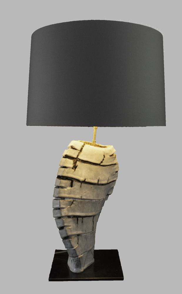 Ceramic - Lamp “Human Bark” - ANANDA ARAGUNDI-HANUS