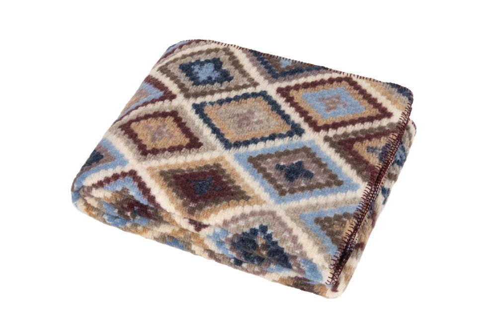 Plaids - COLLECTION DE LAINE BOUILLIE CROCHET - FRATI HOME