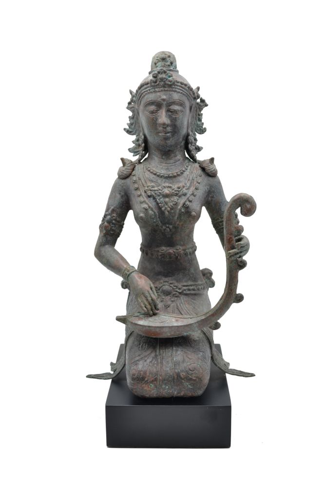 Objets de décoration - Article en bronze oxydé - HINDUSTAN HOUSE