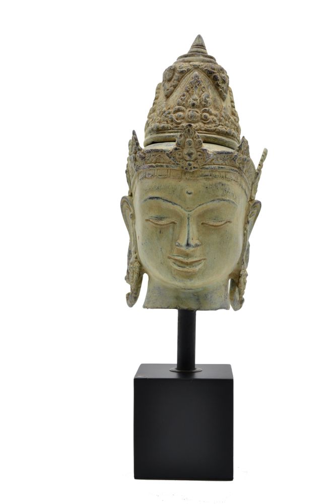 Objets de décoration - Article en bronze oxydé - HINDUSTAN HOUSE