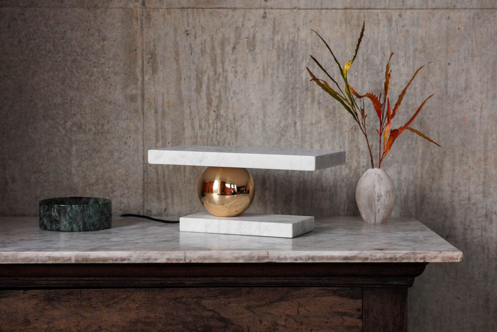 Objets de décoration - Lampe de table Corbel. - BERT FRANK
