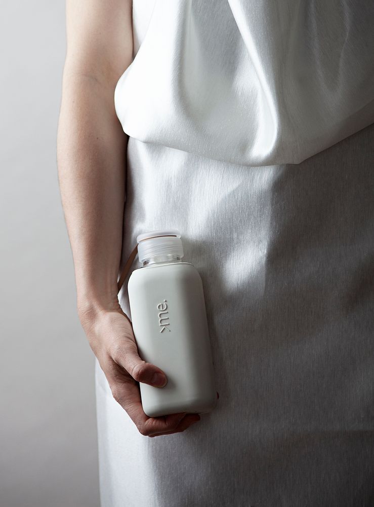 Travel accessories - HANDMADE GLASS BOTTLE SQUIREME. Y1 (600ml) WHITE DOVE SILICONE SLEEVE SUSTAINABLE REUSABLE - SQUIREME.