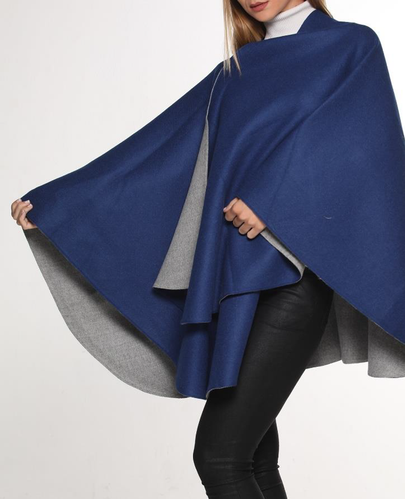 Throw blankets - DOUBLE-SIDED ALPACA CAPE. Luxury and durability. Natural fibers - PUEBLO