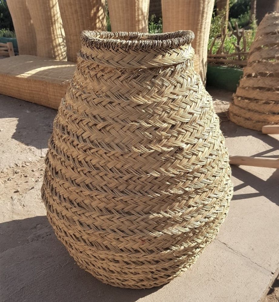 Decorative objects - Handcrafted XXL palm-leaf jars - MAISON LILO