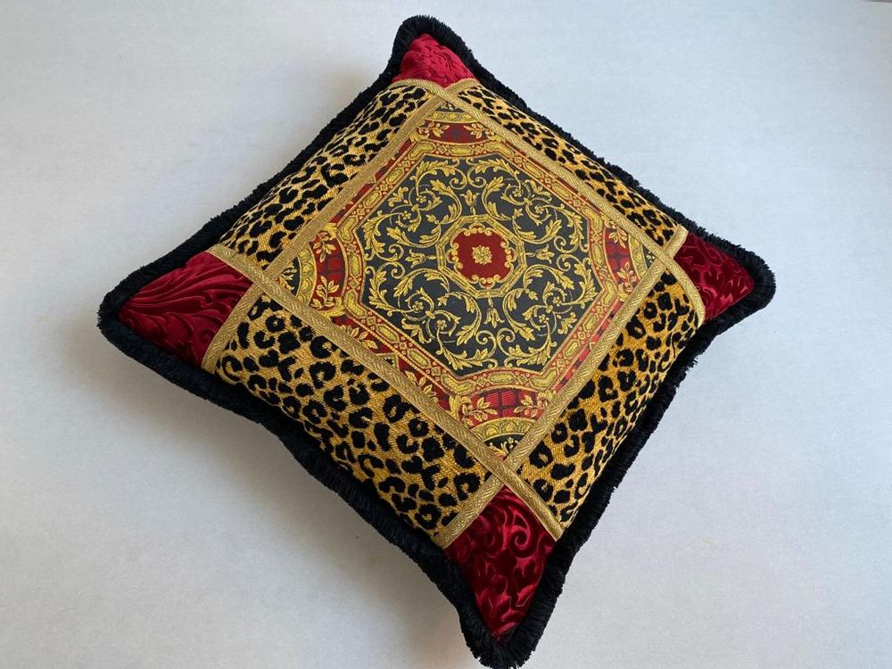 Cushions - Medusa Cushion Collection - ANNAMARIA ALOIS SAN LEUCIO