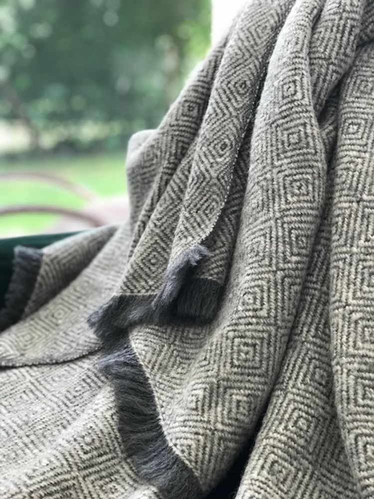 Plaids - UNA Plaid and cushions - T'RU SUSTAINABLE HANDMADE