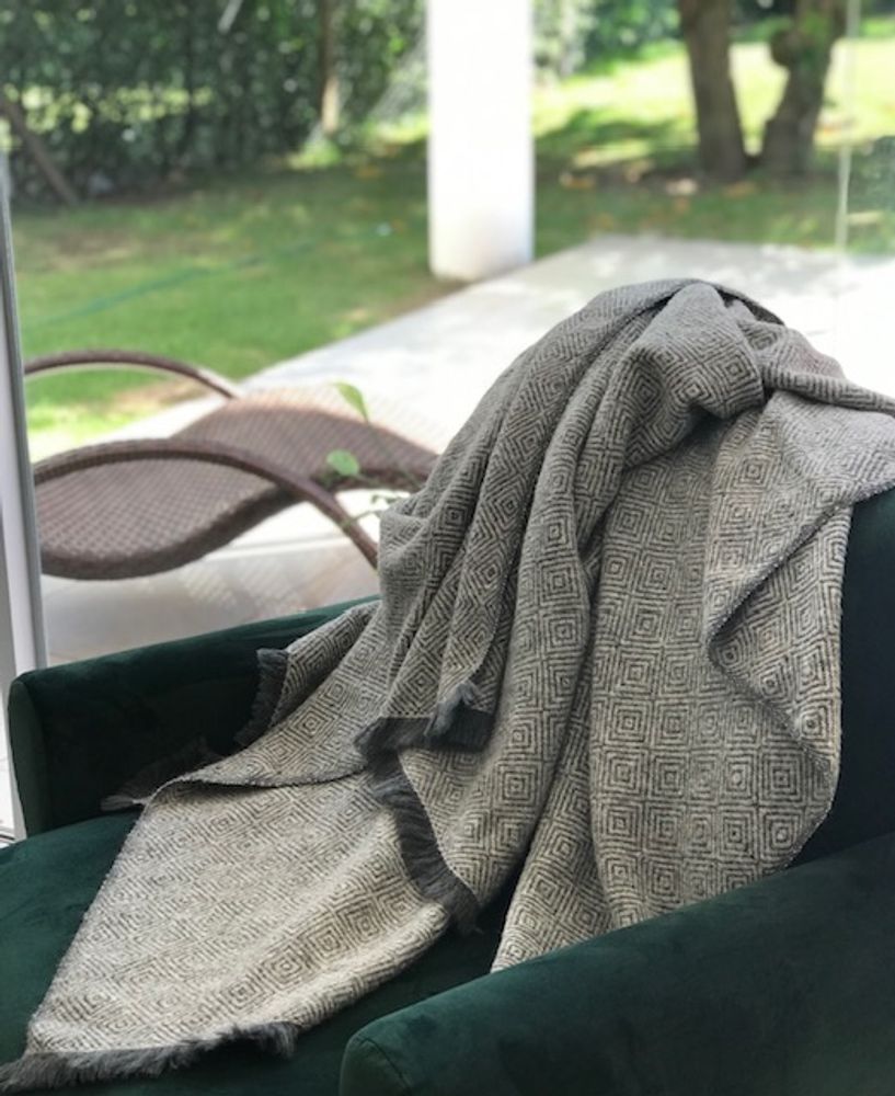 Plaids - UNA Plaid and cushions - T'RU SUSTAINABLE HANDMADE