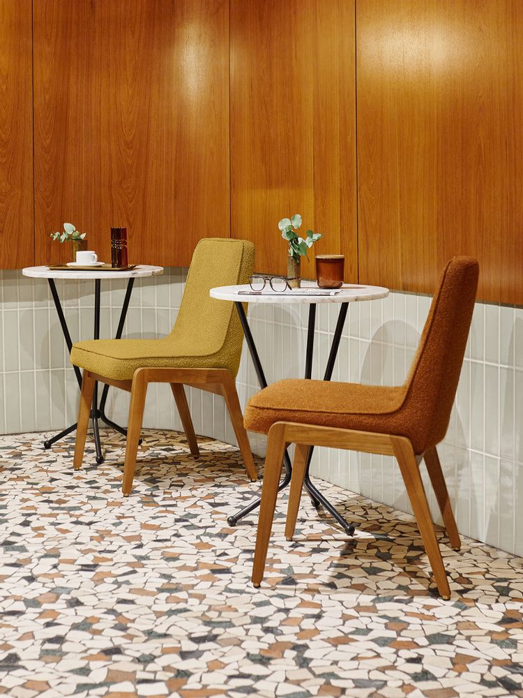 Chairs - 200-125 VAR Chair - 366 CONCEPT