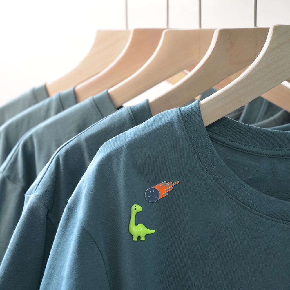 Gifts - Dino & Comet Pin - METALMORPHOSE