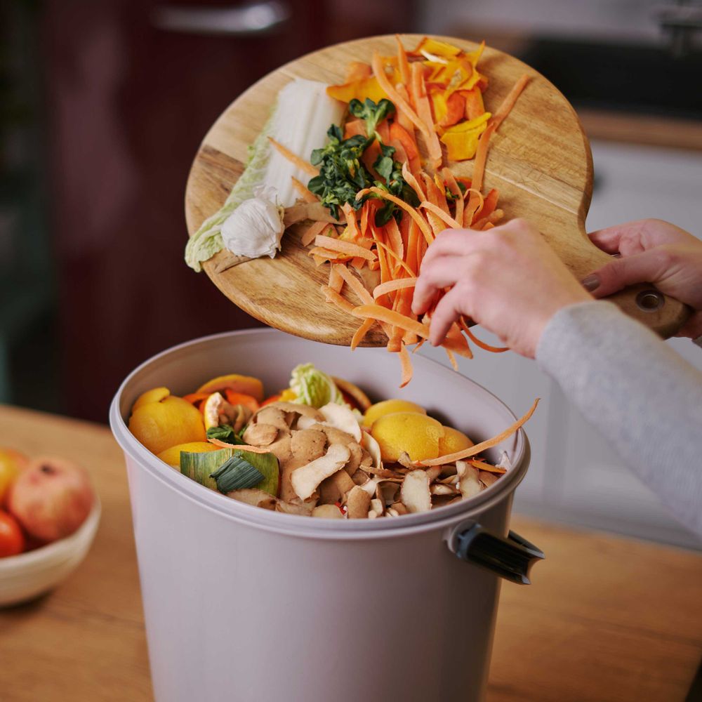 Kitchens furniture - Garden composter - BOKASHI ORGANKO ESSENTIAL + BASE (grey) - Plastics Recycling Awards Finalist - PLASTIKA SKAZA - EXCEEDING EXPECTATIONS
