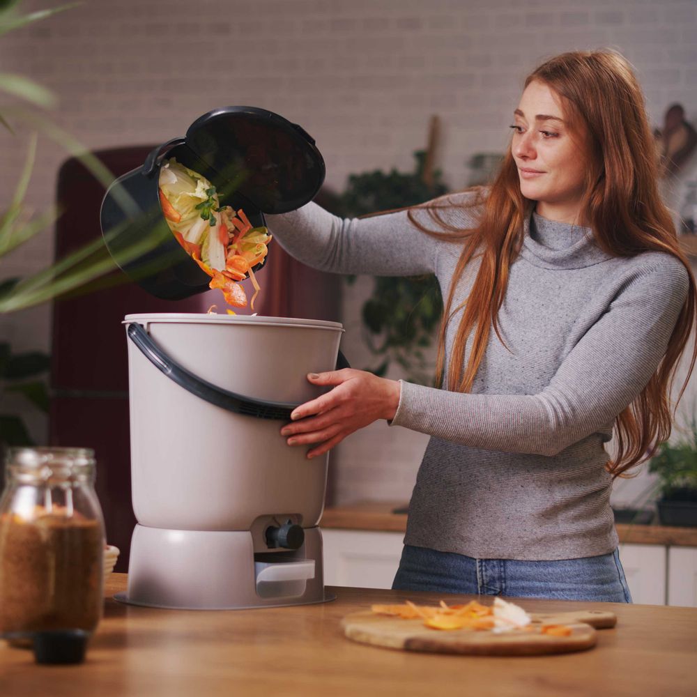 Kitchens furniture - Garden composter - BOKASHI ORGANKO ESSENTIAL + BASE (grey) - Plastics Recycling Awards Finalist - PLASTIKA SKAZA - EXCEEDING EXPECTATIONS