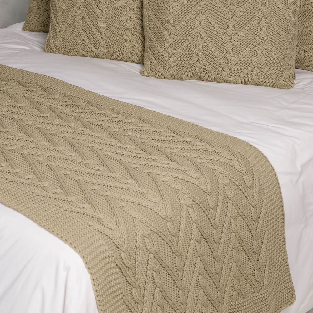 Decorative objects - Tamara bedspread 70x250 cm, beige - Decortrico - DECORTRICO