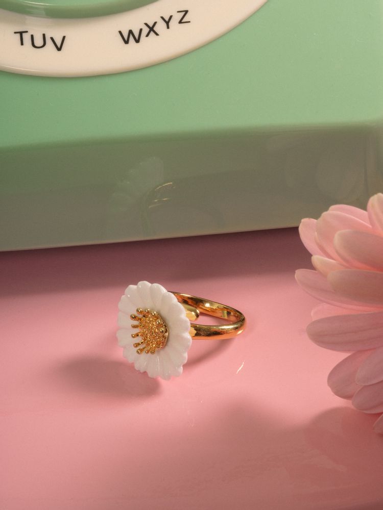 Bijoux - Bague marguerite avec pistil doré - NACH