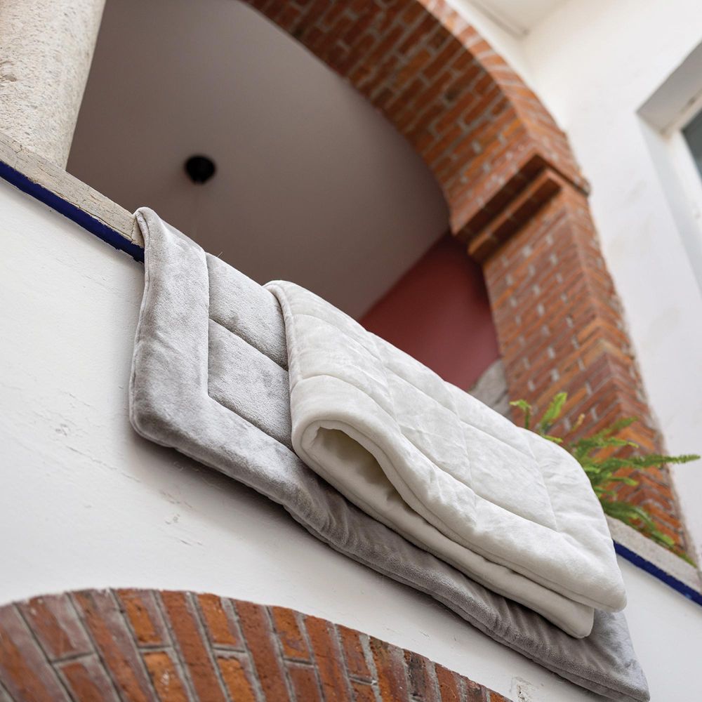Plaids - Plaids et jetés de lit BETENDER - MAISON VIVARAISE - SDE VIVARAISE WINKLER