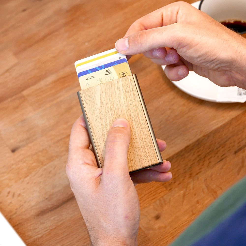 Leather goods - SLIDER - Automatic card holder - ÖGON DESIGN