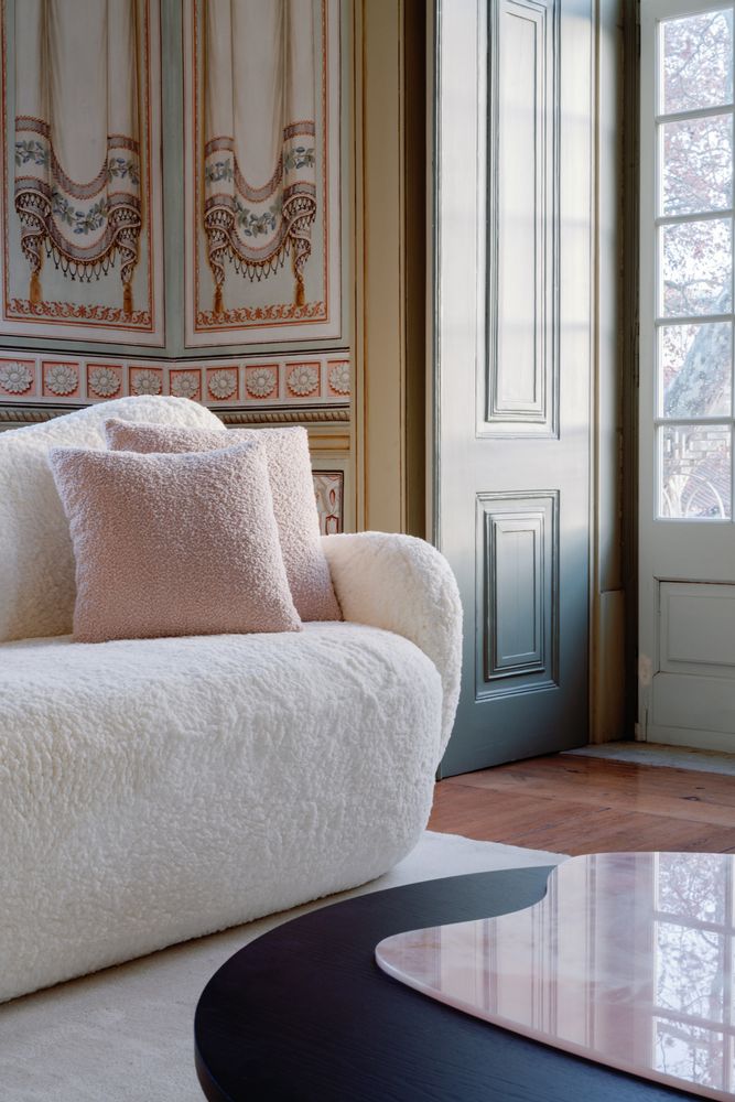 Sofas - Greenapple Sofa, Conchula Sofa, Ivory Bouclé, Handmade in Portugal - GREENAPPLE DESIGN INTERIORS