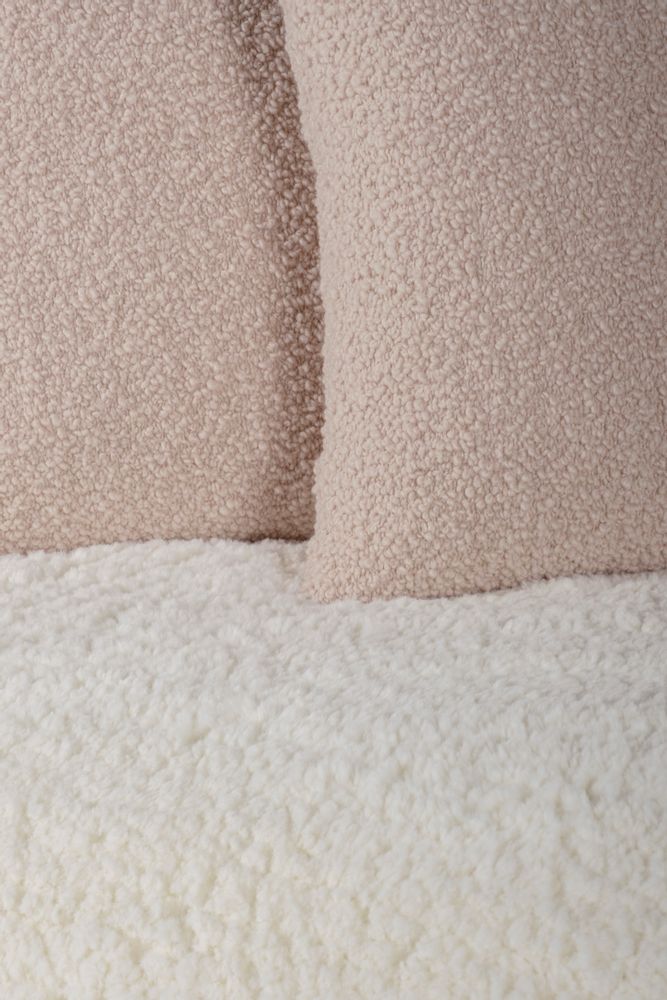 Sofas - Greenapple Sofa, Conchula Sofa, Ivory Bouclé, Handmade in Portugal - GREENAPPLE DESIGN INTERIORS