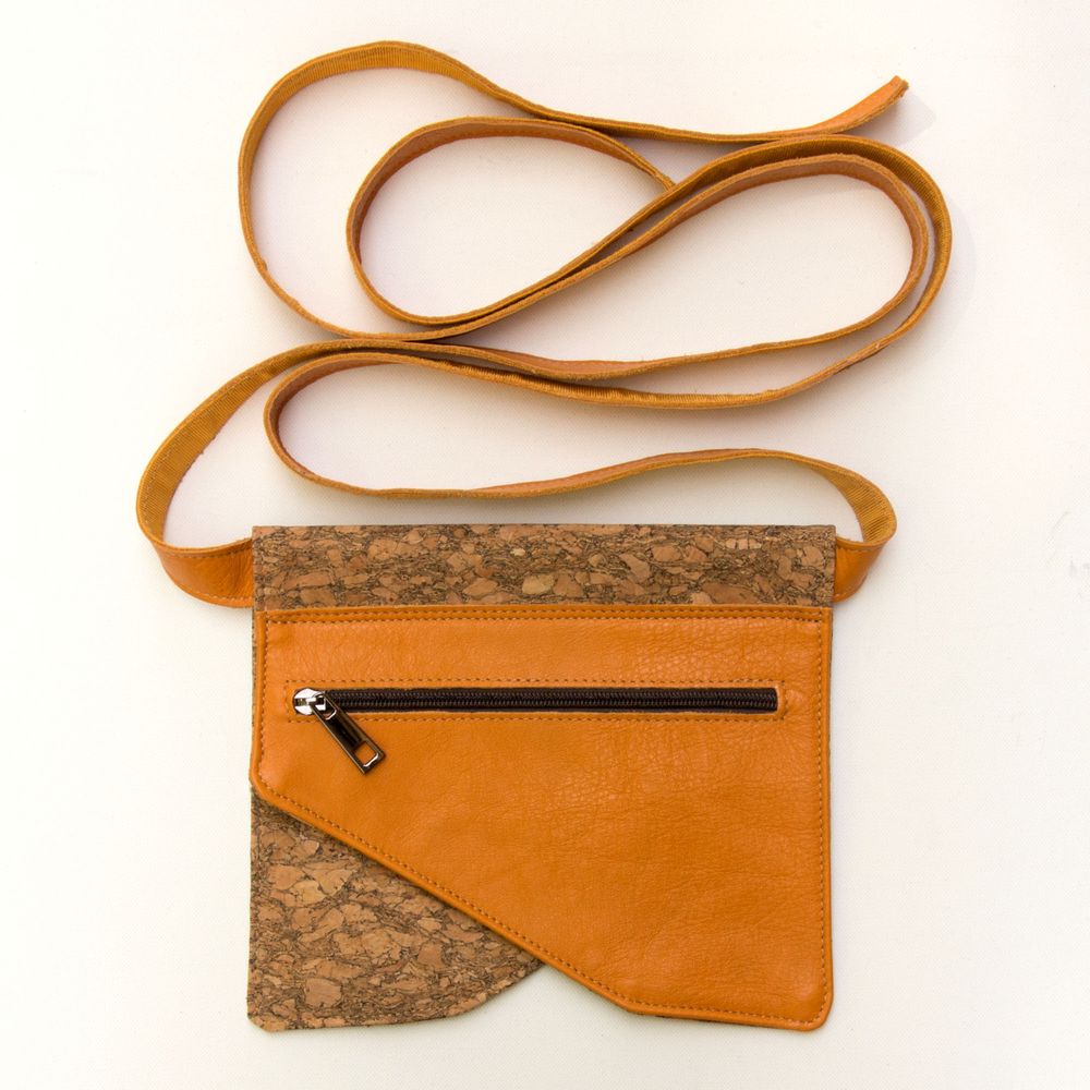 Sacs et cabas - Pochette de taille « Lasso » faite main, bandoulière en Cordura et cuir véritable - ELENA KIHLMAN