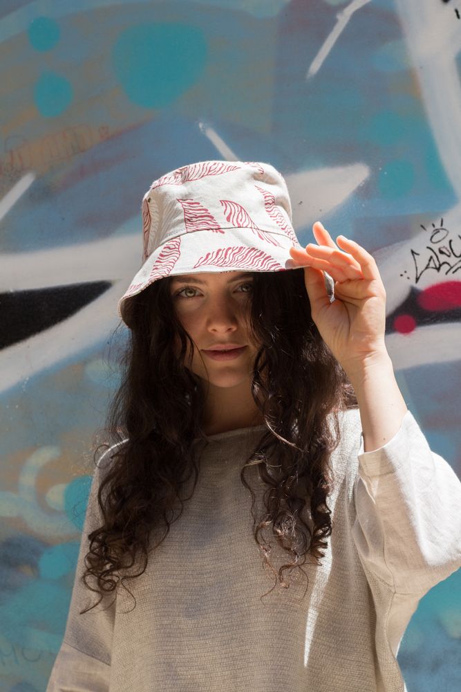 Chapeaux - Chapeaux faits à la main en lin et en laine - ELENA KIHLMAN