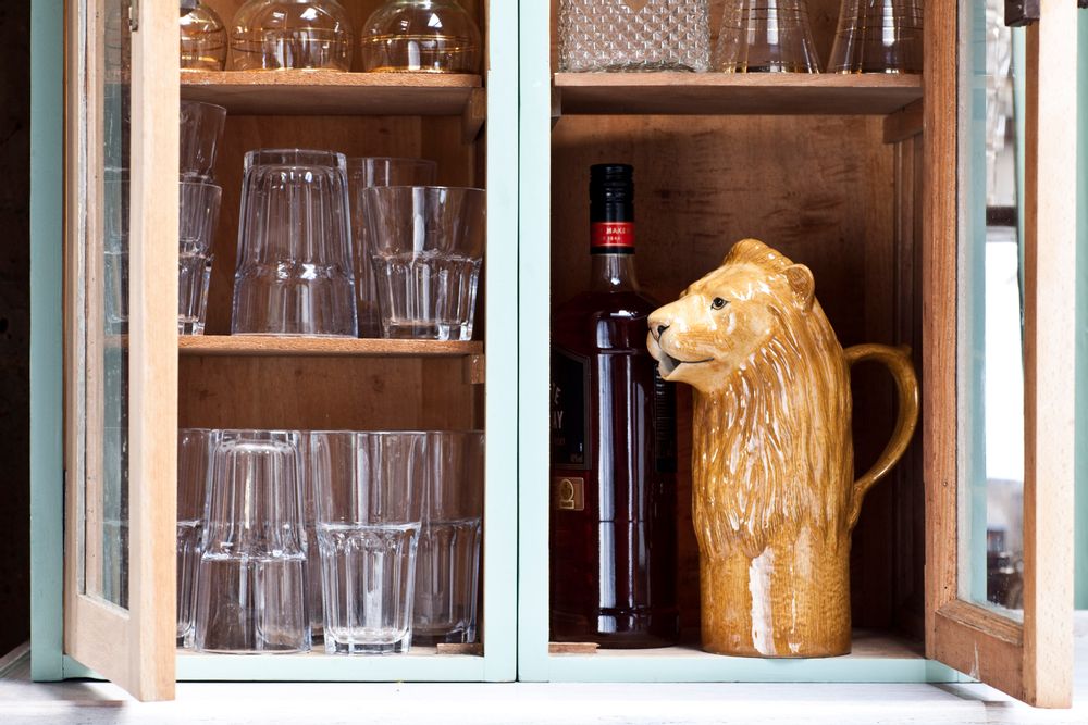 Carafes - Lion Water Jug - QUAIL DESIGNS EUROPE BV