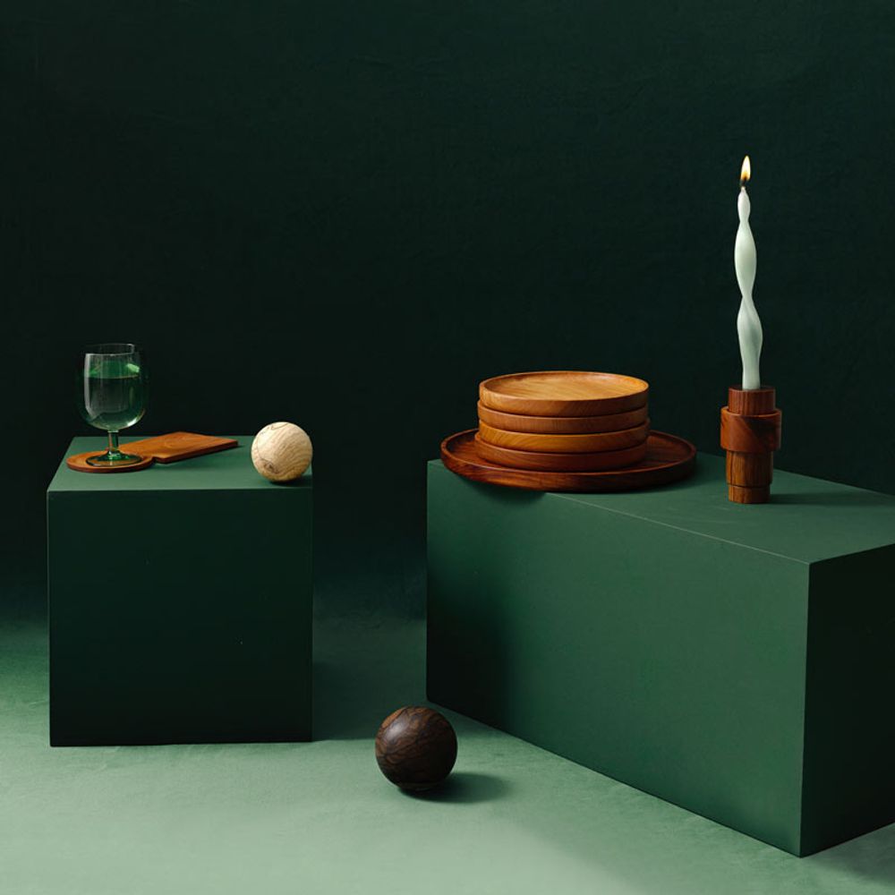 Plats et saladiers - Assiette Gordo en bois tropicaux par Itza Wood - NEST