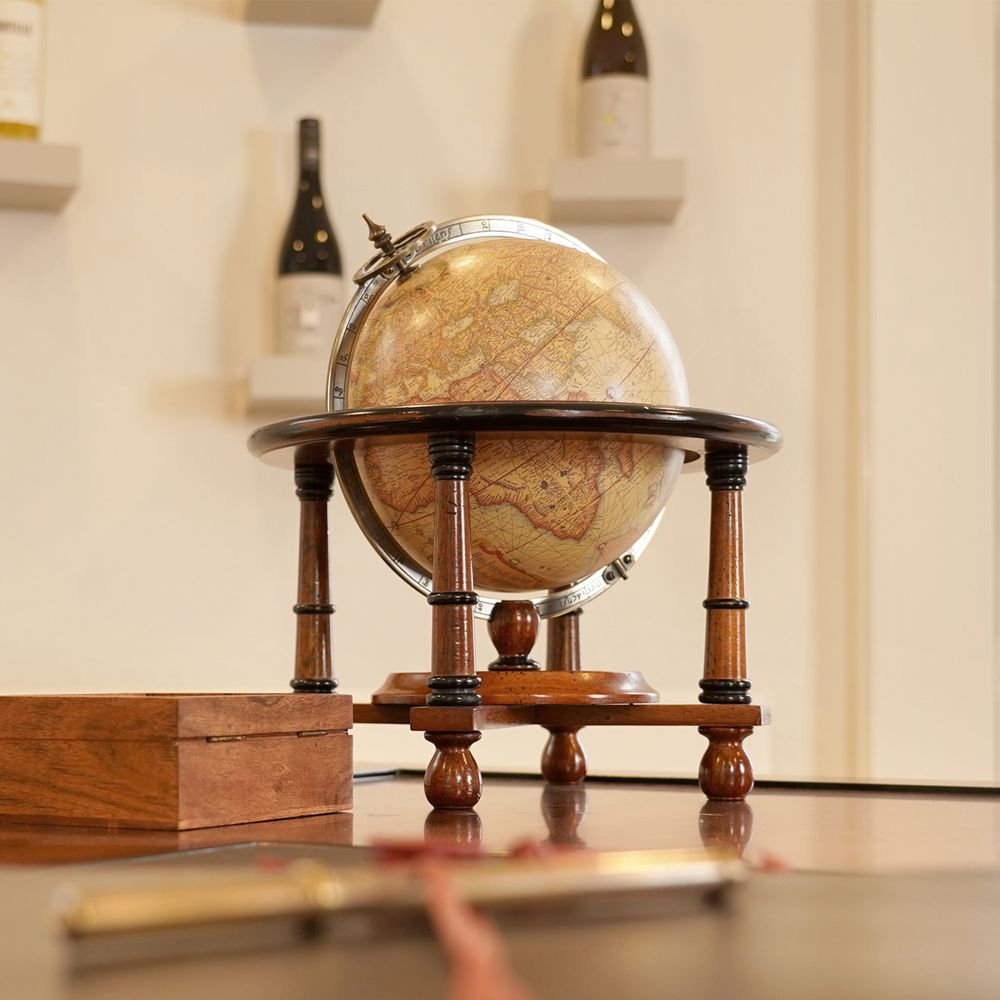 Design objects - Globes - AUTHENTIC MODELS