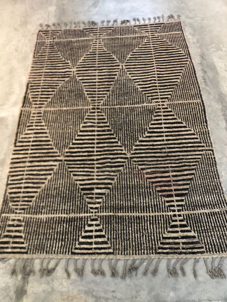 Bespoke carpets - Rugs - RAHIM /MUJEEB SEDDIQ