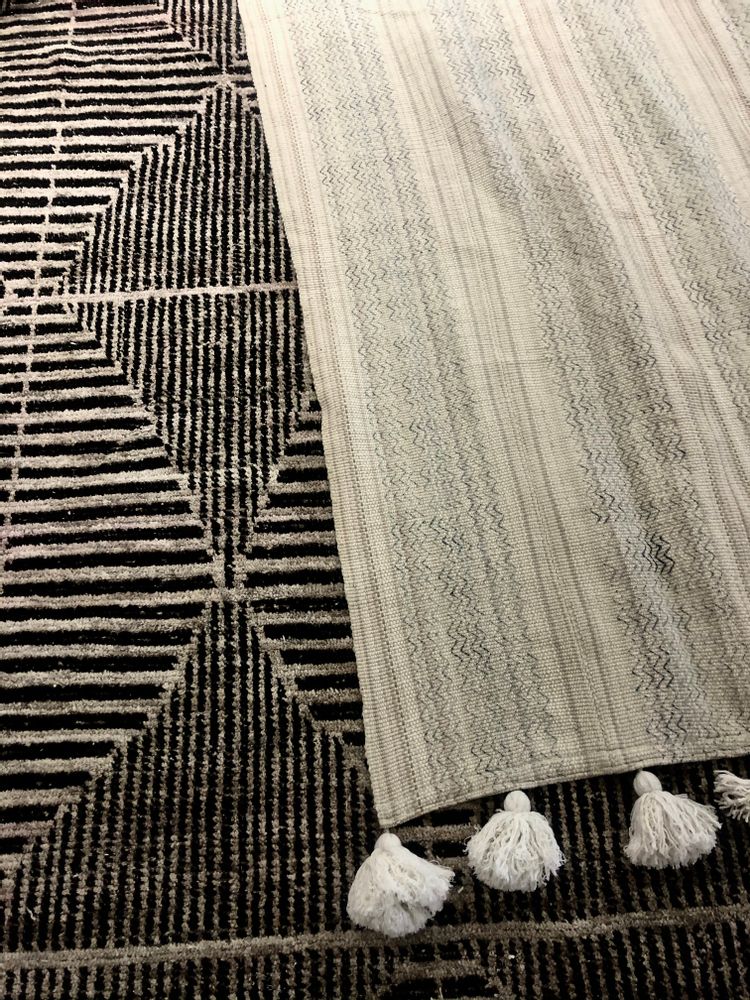 Bespoke carpets - Rugs - RAHIM /MUJEEB SEDDIQ