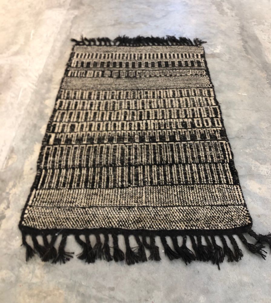 Bespoke carpets - Rugs - RAHIM /MUJEEB SEDDIQ