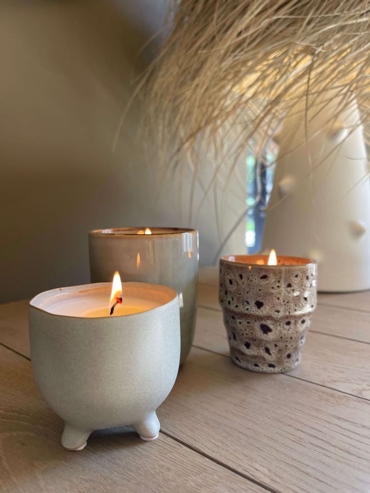 Ceramic - SCENTED CANDLE - COTTON FLOWER - MAISON ÉVIDENCE