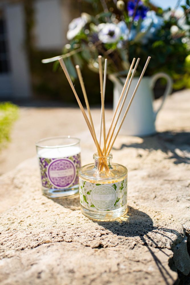 Cadeaux - Bougie parfumée Jasmin - CONFIDENCES PROVENCE