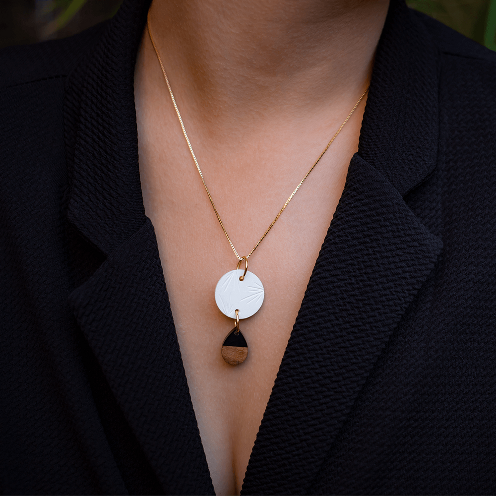 Cosmétiques - Collier Olfactif « Bois de Larmes » bois et résine - O BY !OSMOTIK
