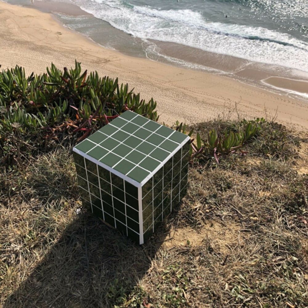 Game tables - Cube side table 26x26 - bottle green - L'ATELIER DES CREATEURS