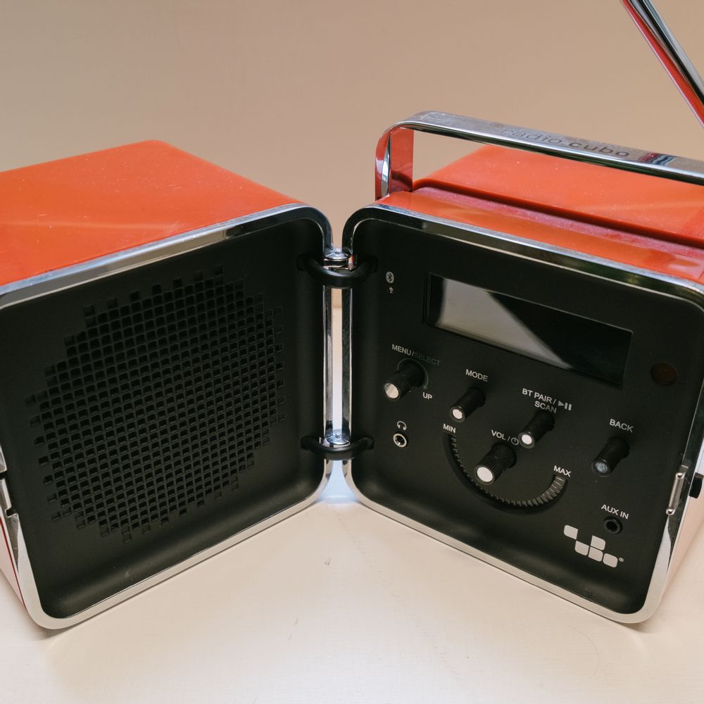 Speakers and radios - radio.cubo 50° orange - BRIONVEGA