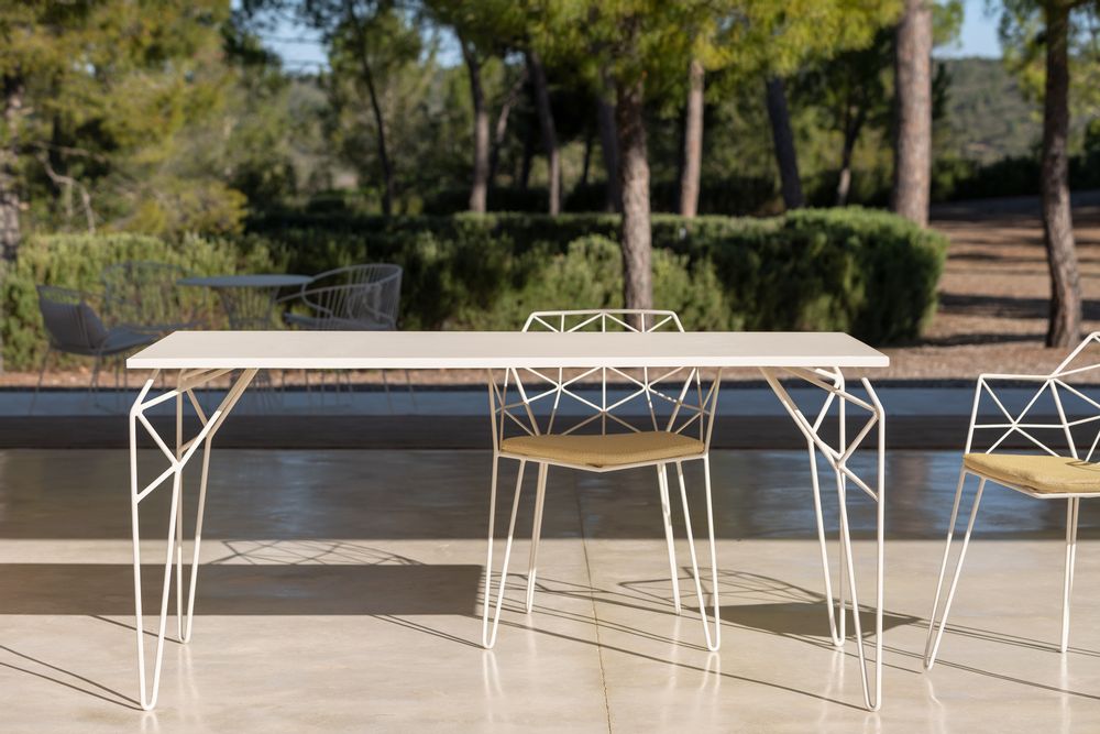 Dining Tables - MITJORN table - ISIMAR
