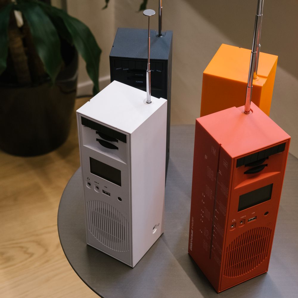 Speakers and radios - radio grattacielo RR327D+S orange - BRIONVEGA