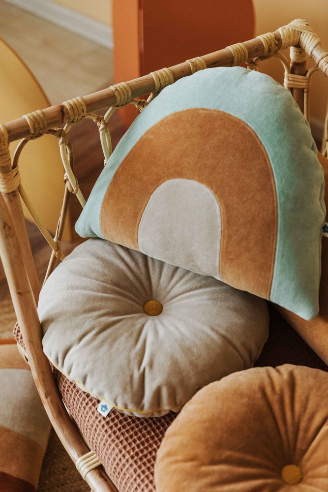 Cushions - old - WIGIWAMA