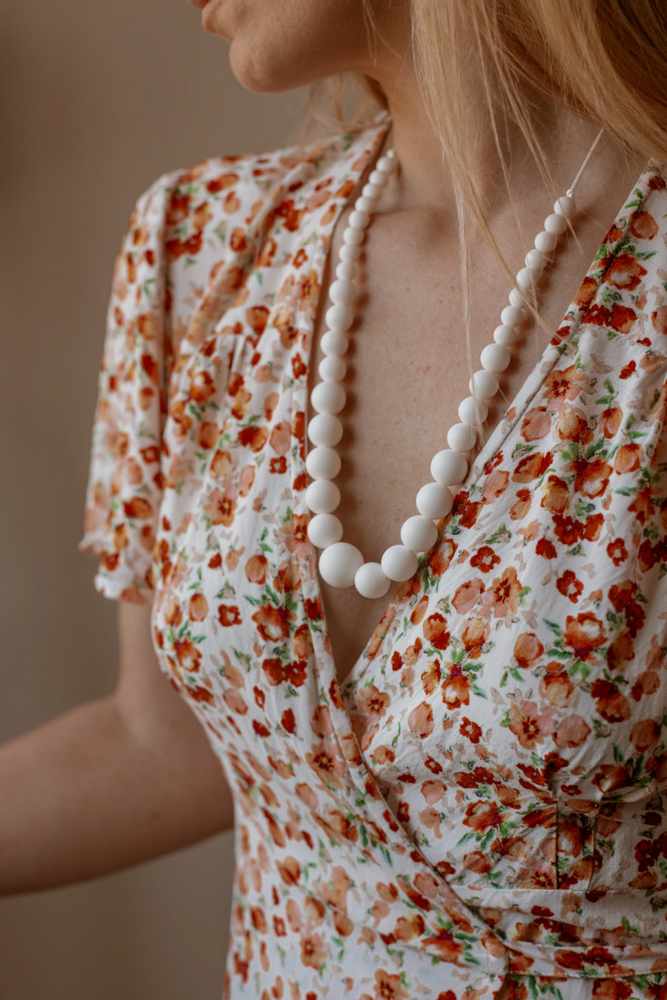 Gifts - Louise| Baby carrier, breastfeeding and Teething Necklace - MINTYWENDY