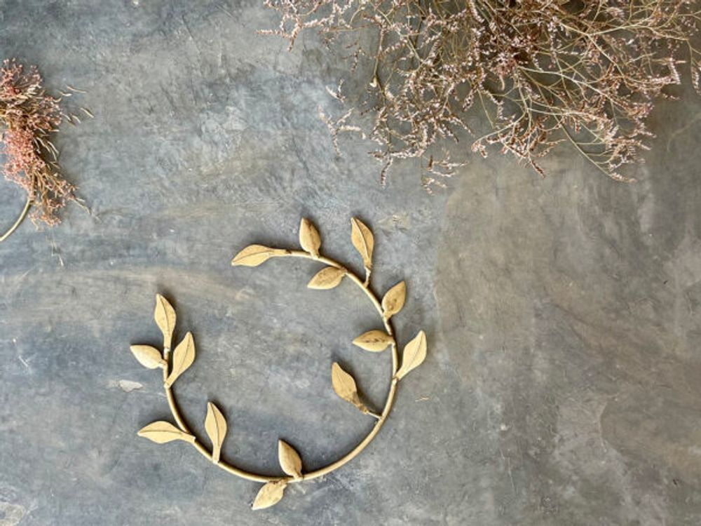 Gifts - Metal wreath - NAMAN-PROJECT