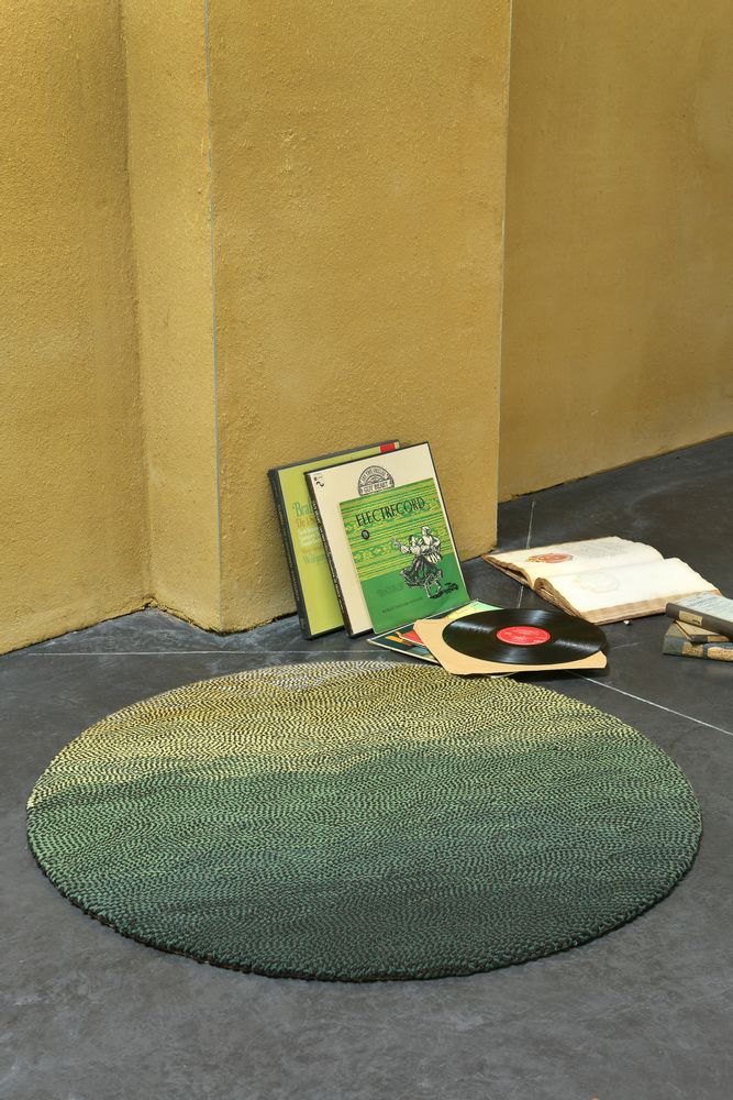 Other caperts - Slow 11 Rug - LAURE KASIERS