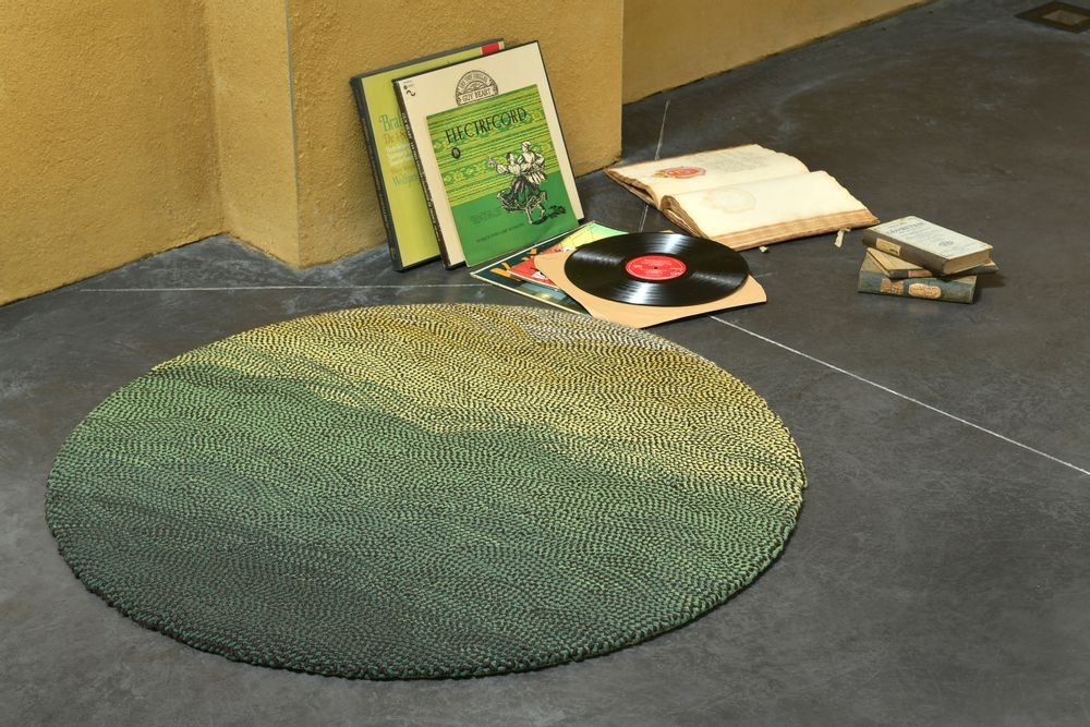 Other caperts - Slow 11 Rug - LAURE KASIERS