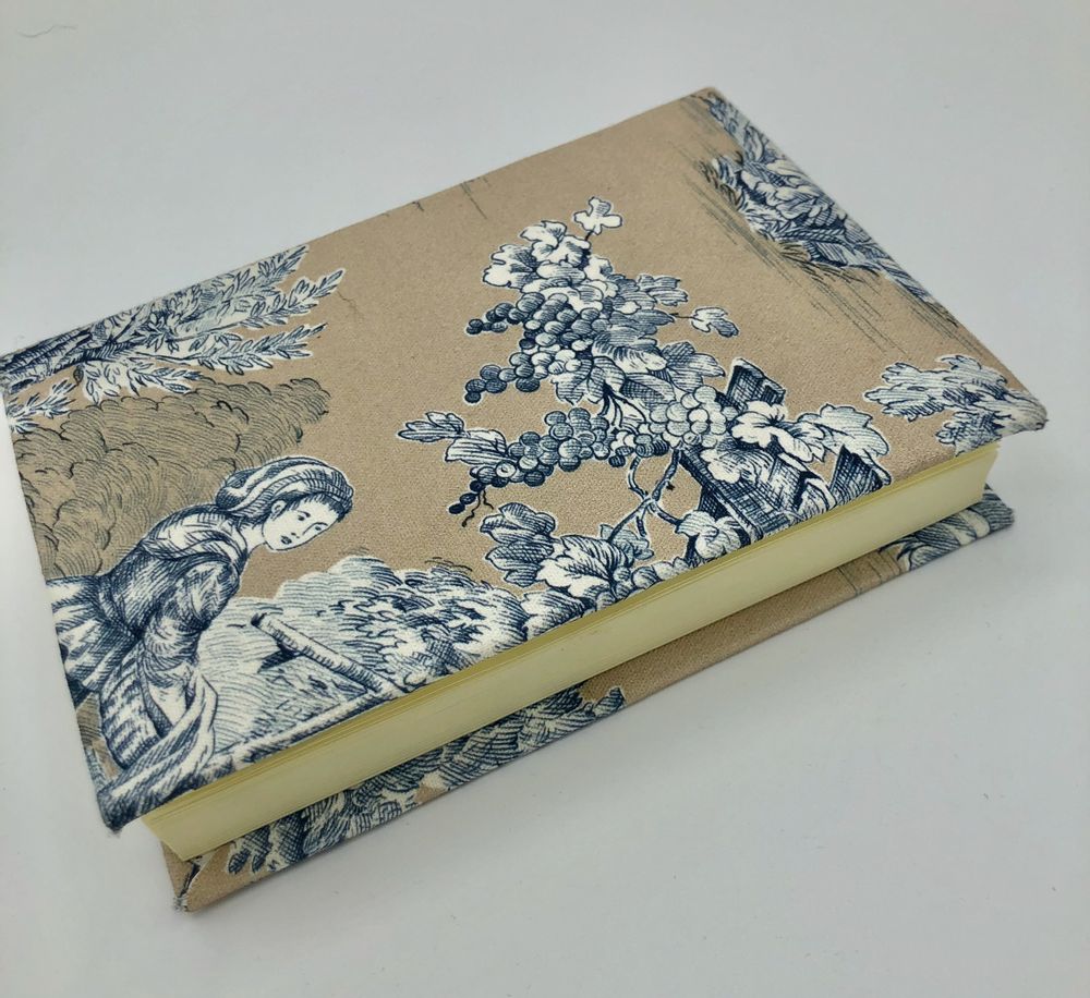 Office sets - NOTEBOOKS BOUND WITH A "TOILE DE JOUY" - LEGATORIA LA CARTA