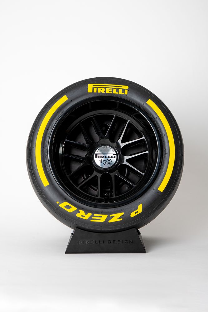 Enceintes et radios - Système audio - Pirelli P ZERO Sound 150 anniversaire - IXOOST - ARTISTIC AUDIO
