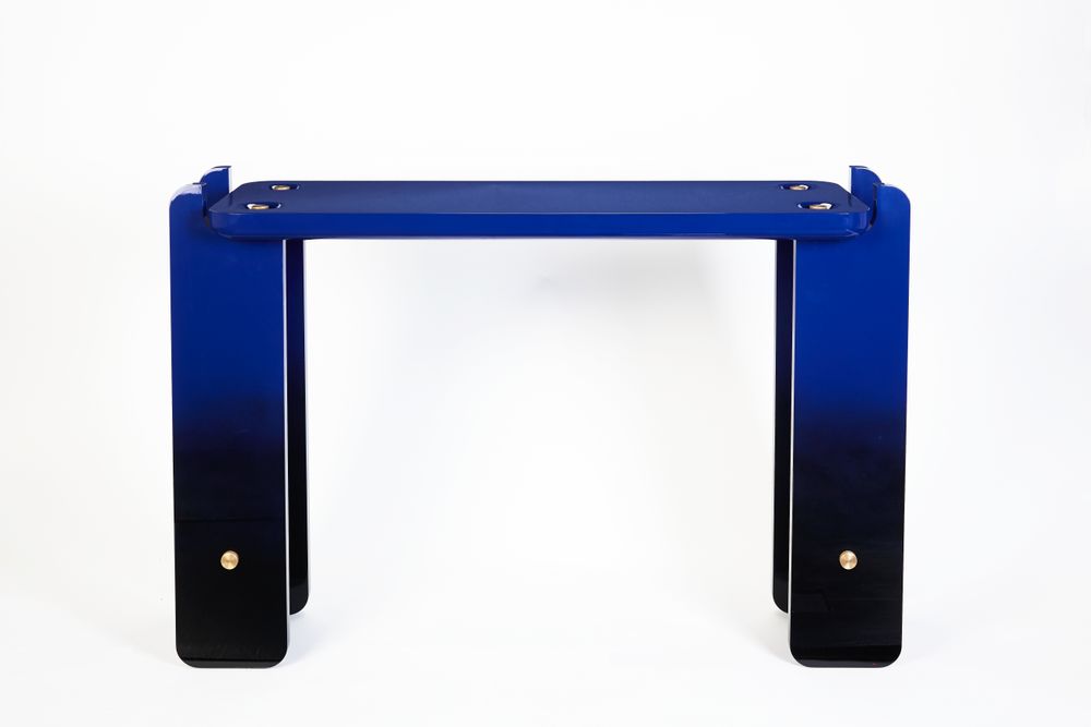 Console table - Ipanema Console in High Gloss Lacquered Wood and Brass Details - DUISTT